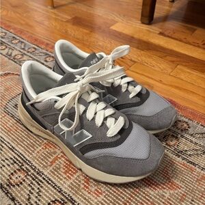 New Balance 992 Gray Sneakers Women's Size 6.5 Like New